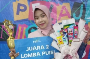 Ikuti Lomba Baca Puisi RRI Surabaya, Siswa Smamga Surabaya Juara II