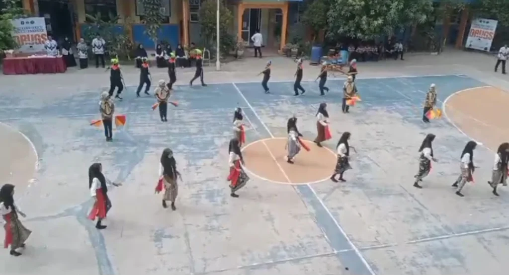 Flashmob PGRI Pemersatu Bangsa Meriahkan Apel Spemajugres