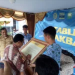 Ada Parikan dalam Deklarasi Sekolah Akhlak SMP Muhammadiyah 9 Surabaya