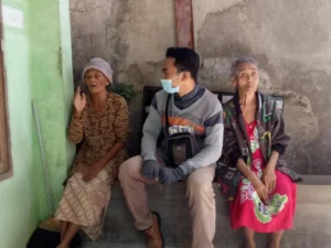 Home Visit Senior Care, Senangnya Lihat Lansia Gembira