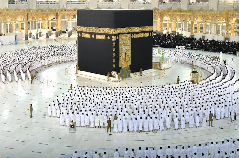 Shaf Shalat Masjidil Haram dan Masjid Nabawi Kembali Rapat
