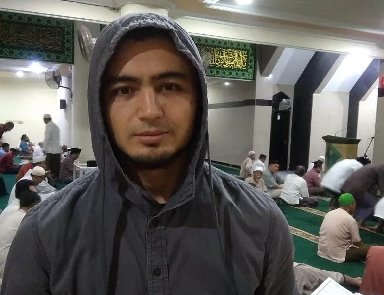 Warga Tajikistan Ini Memilih Iktikaf di Masjid Al Jihad
