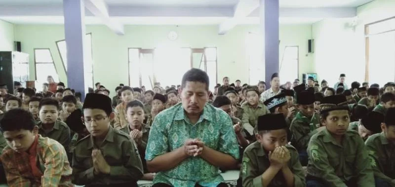Inilah Alasan Pentingnya Paham Makna Bacaan Taawudz