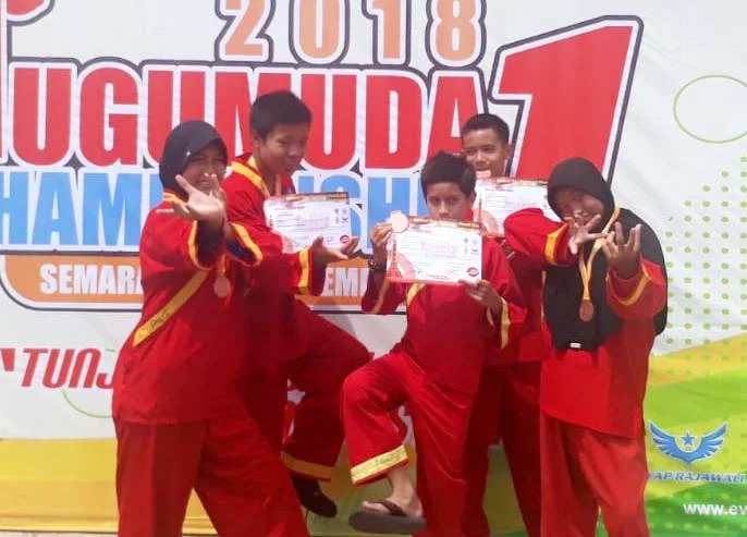 Dua Pekan Latihan Ketat, Pesilat Madrasah Ini Raih 17 Medali Kejurwil