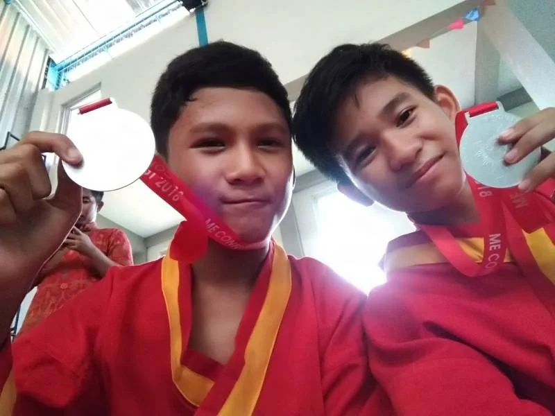Pesilat Sekolah Ini Rebut Juara Ganda Putra dan Putri