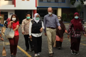 Konsul Aussie Kunjungi Smamda soal Covid, Begini Komentarnya