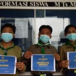 Tiga Siswa Matsmunam Terima Reward setelah Juara Porseni