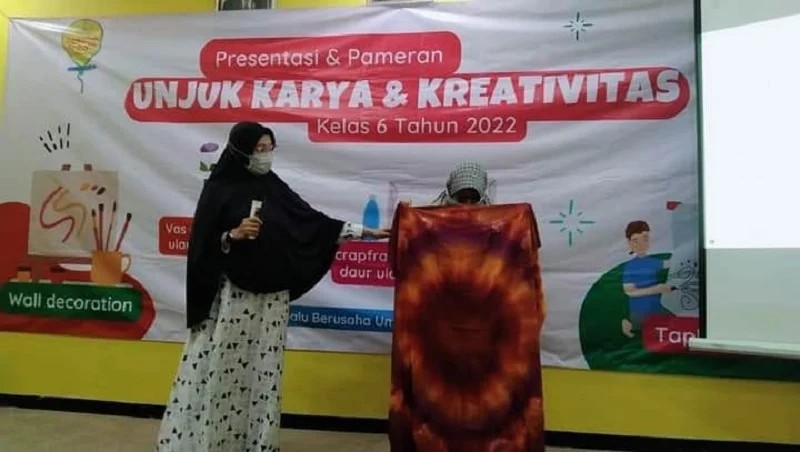 Siswa SD Kreatif Unjuk Karya dan Kreativitas