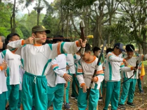 Serunya Siswa SD Mugeb Outbound di Kota Batu