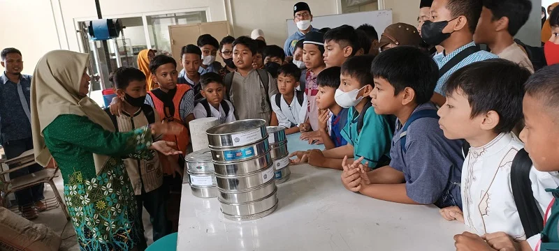 200 Siswa SD Musix Serbu UM Surabaya