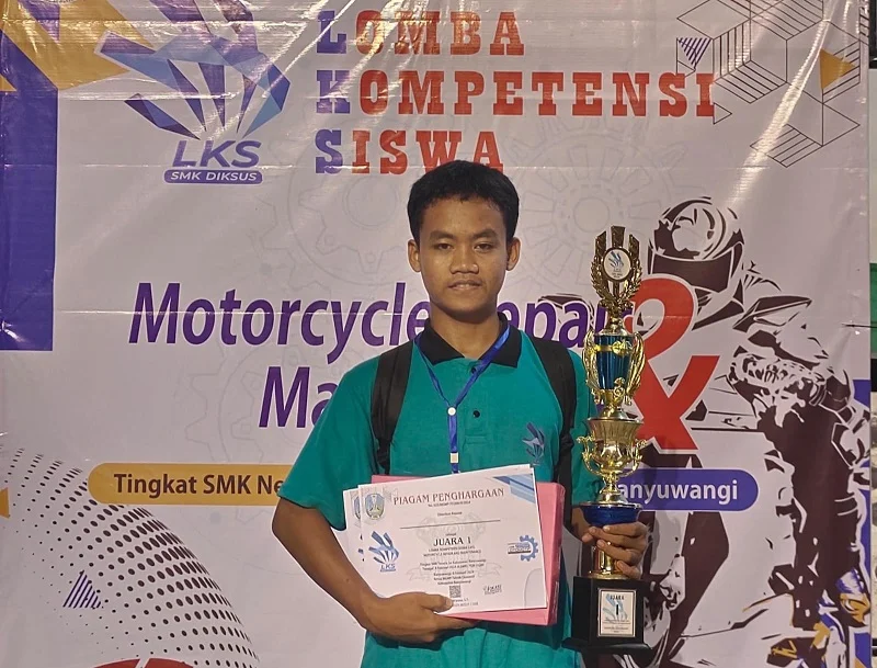 Siswa SMK Muda Genteng Juara I LKS Tingkat Kabupaten