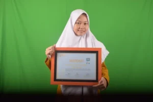 Siswa Smamsatu Raih Penghargaan Penulis Terunik