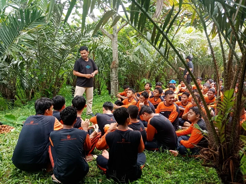 Belajar di Tengah Kebun Salak, Siswa Spemdalas Rasakan Sensasi Ini