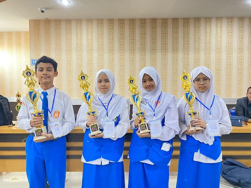 Spemdalas Borong Juara Pidato Bahasa Inggris ME Awards 2022