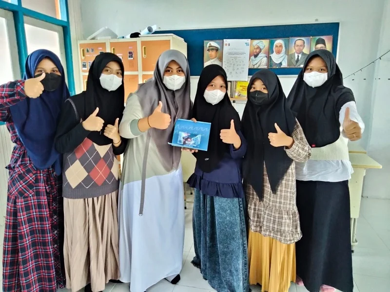 Siswa Spemdalas Buat Kreasi Pop up Book Kisah Nabi