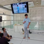 Bulan Bahasa Spemdalas dengan Stand-up Comedy