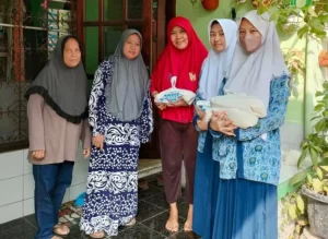 Tunaikan Rukun Islam Ketiga, Siswa Spemutu Bagi Zakat Fitrah
