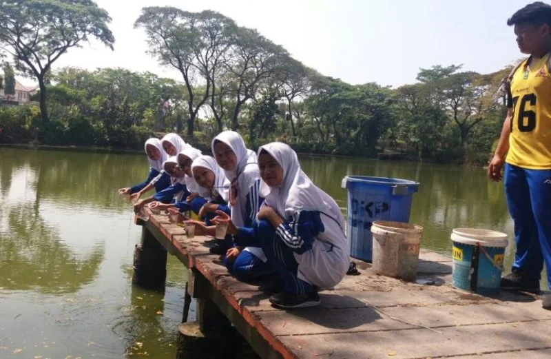 Fortasi 2017, SMAMDA Surabaya Tanamkan Karakter Peduli Lingkungan pada Siswa Baru