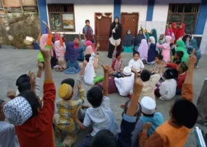 Anak-Anak DEBEST Belajar Arti Puasa Sambil Bermain