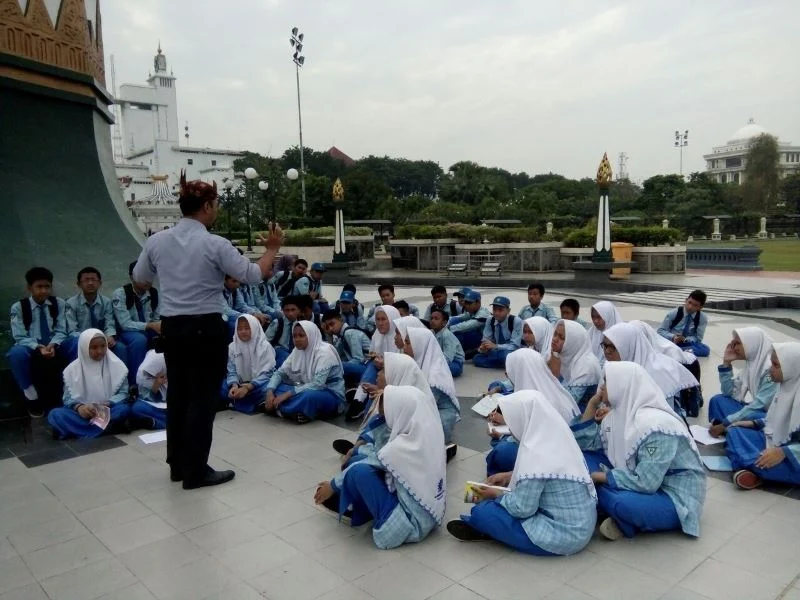 Belajar Menyenangkan ala SMP Muhammadiyah 17 Surabaya