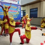 SD Muhammadiyah 11 Surabaya Sambut Siswa Baru dengan Tarian Yosakoi