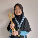 Siswi SMP SPEAM Juara I Kompetisi Sains