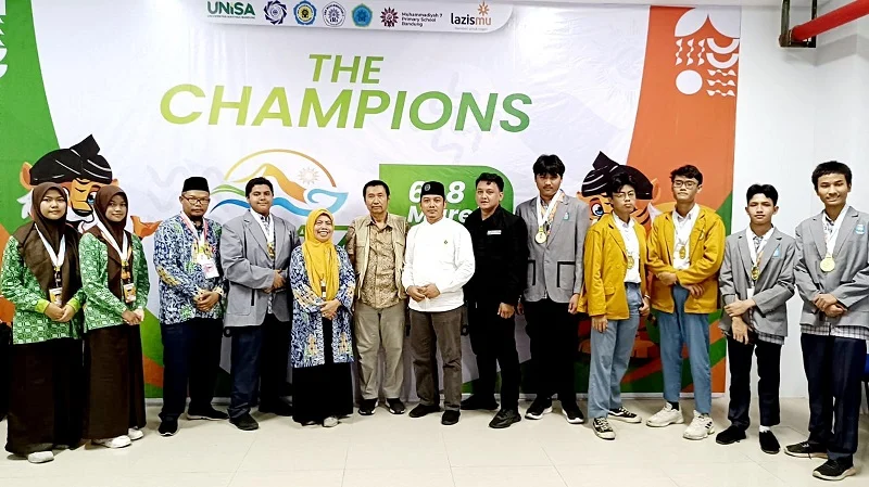 Raih Emas di Olympicad, Siswa Smamda Surabaya Ditawari Jadi Narsum di UMB