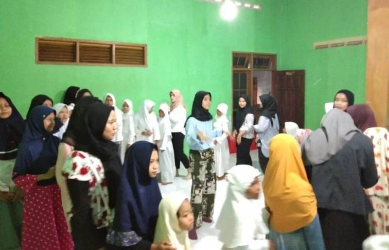 Ngabuburit Berkah ala Siswa Itu Begini Lho