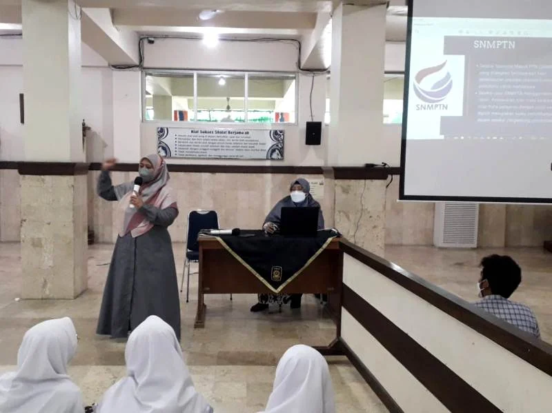 Sosialisasi SNMPTN di Smamda Surabaya