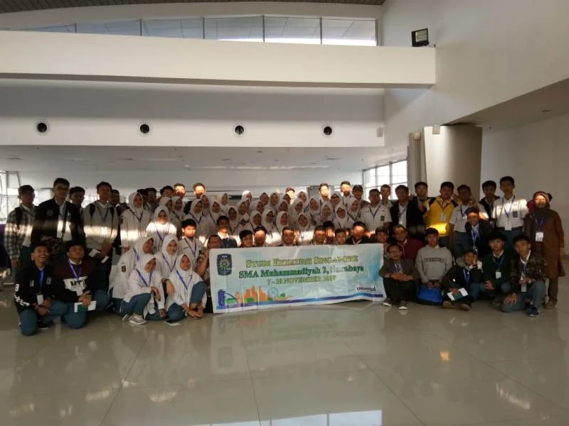 Rombongan Siswa Ini ke Singapura Kunjungi Empat Kampus Terkenal