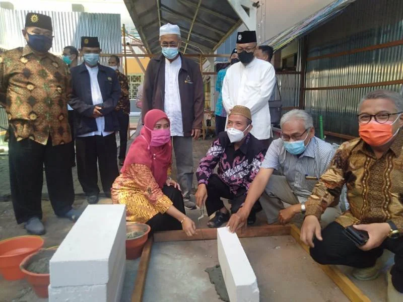 Smamga Bangun Gedung Lab 4 Lantai