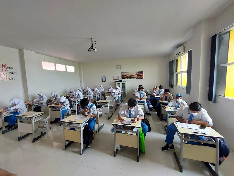 Siswa Smamio Jalani Kelas Intensif UTBK SBMPTN