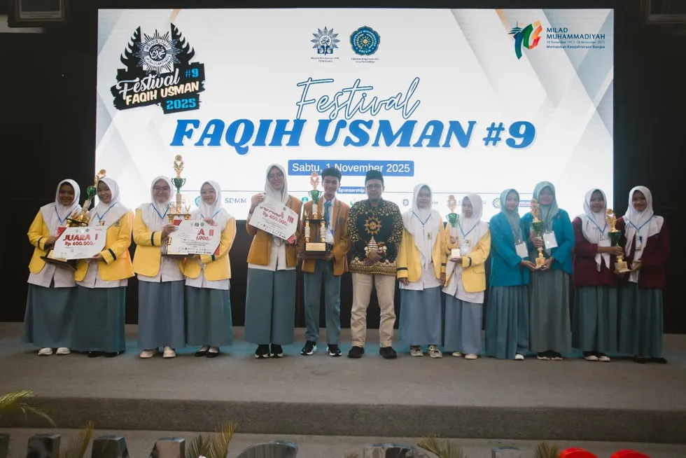 Smamio GKB Gresik Raih Prestasi di Ajang Riset Festival Faqih Usman ke-9