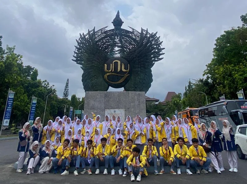 Kunjungi UNY, Siswa Smamio Dapat Informasi Ini