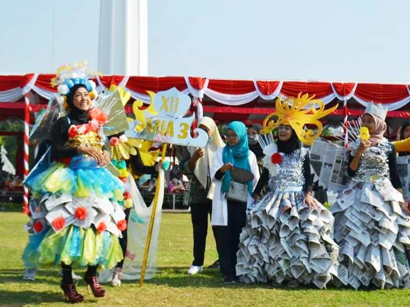 Fashion Show Hari Pahlawan, Peragaan Ini Paling Unik