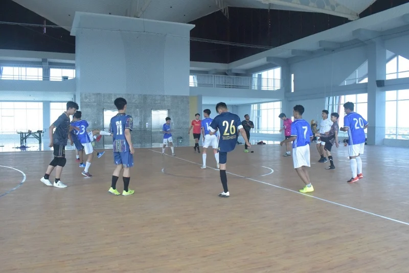 Nikmatnya Berolahraga di Rooftop Playground Smamsatu