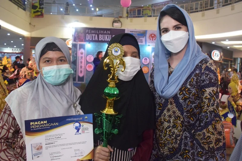Membaca dalam Gelap Juara 2 Lomba Menulis IKAPI