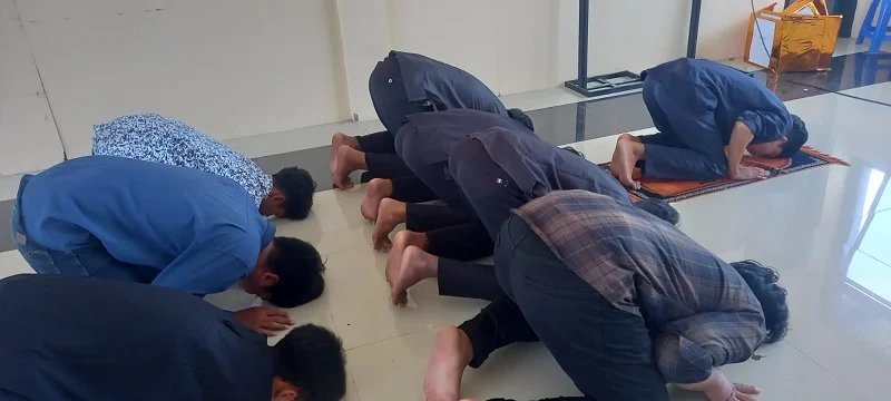 Gerakan Shalat Sesuai Nabi Jadi Materi di PKBA Smamsi