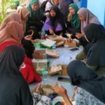 Peringati Isra Mikraj, Siswa Smamsi Tukar-menukar Nasi Kotak