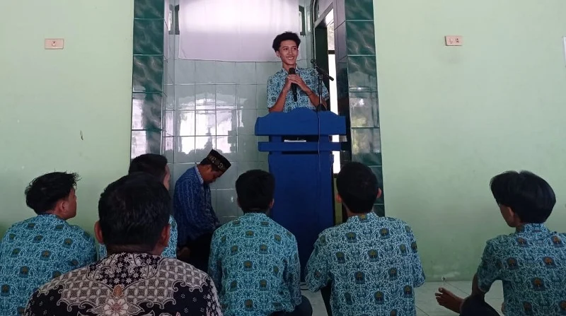 Hukum Taat kepada Kedua Orang Tua