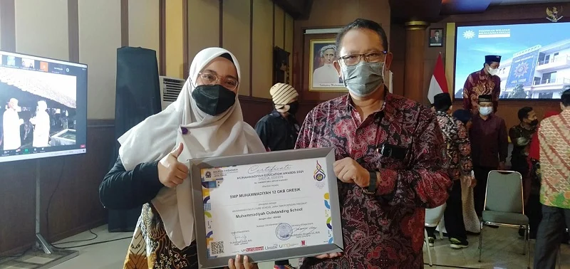 Energi Positif Penghargaan Outstanding School bagi Spemdalas