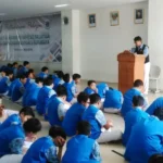 Di Masjid Ini Khotib Jumat Masih Anak SMP