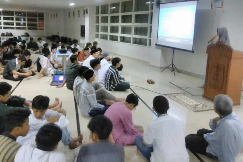 Buatlah Kegiatan untuk Mengurangi Anak Bermain HP