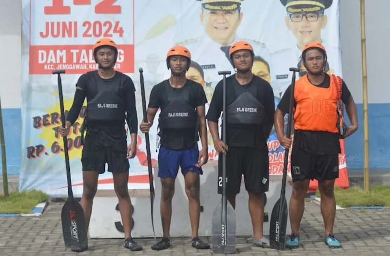 Siswa Spemutu Juara 1 Kejuaraan Arung Jeram