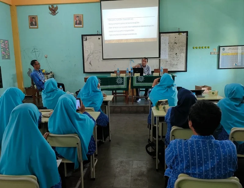 Guru Spemutu Praktik Selling Skills untuk Memuluskan Target Ini