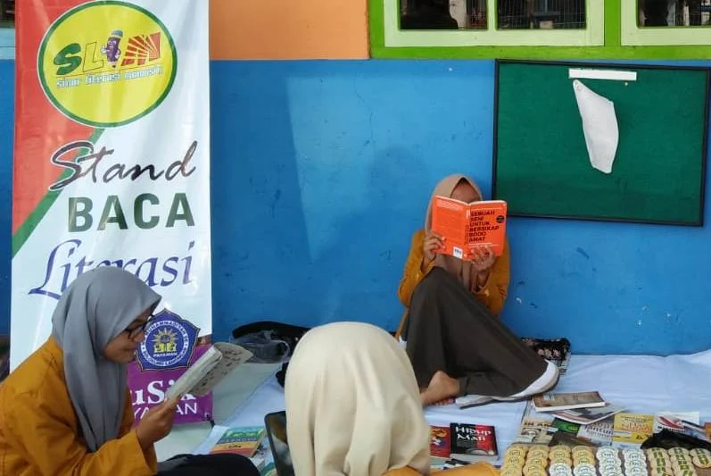Di Sela Musycab IPM Rehat Sejenak di Stand Baca