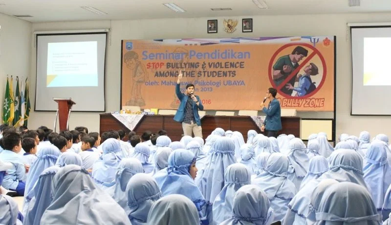 Stop Kejahatan Bullying sejak Anak-Anak
