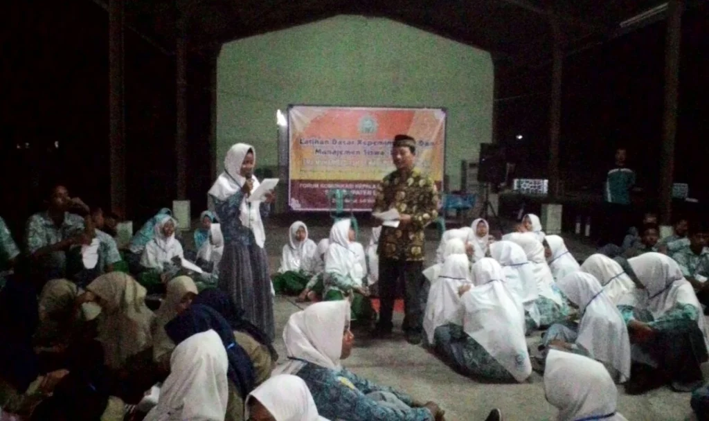 Lewat LDKMS, SMAM Se-Lamongan Siapkan Pemimpin yang Tangguh