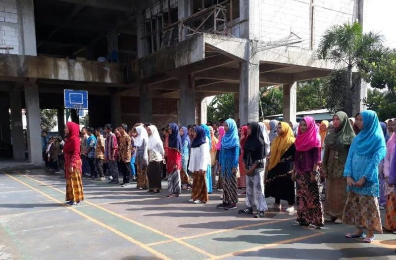 Begini Serunya Hari Kartini di SMP Muhammadiyah 15 Surabaya