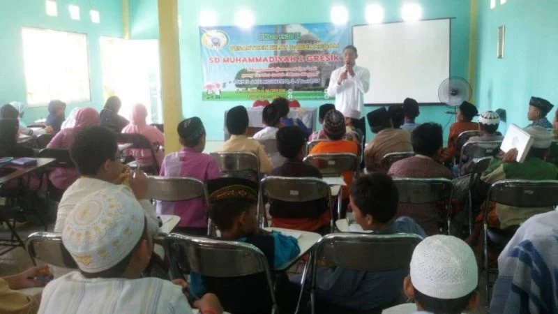 SD Mutu Gresik Ajak Siswanya Mondok untuk Perkuat Karakter Islami